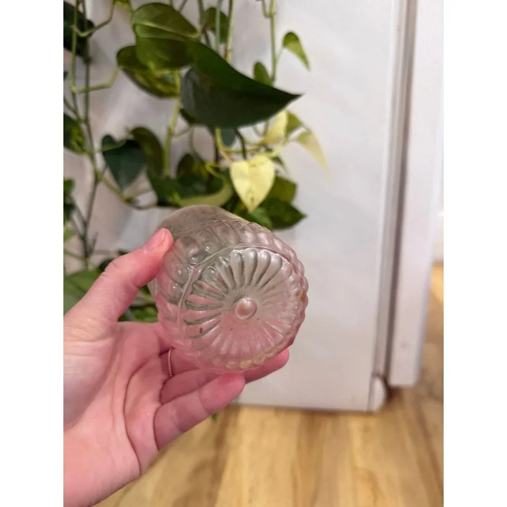 N/A decorative cup