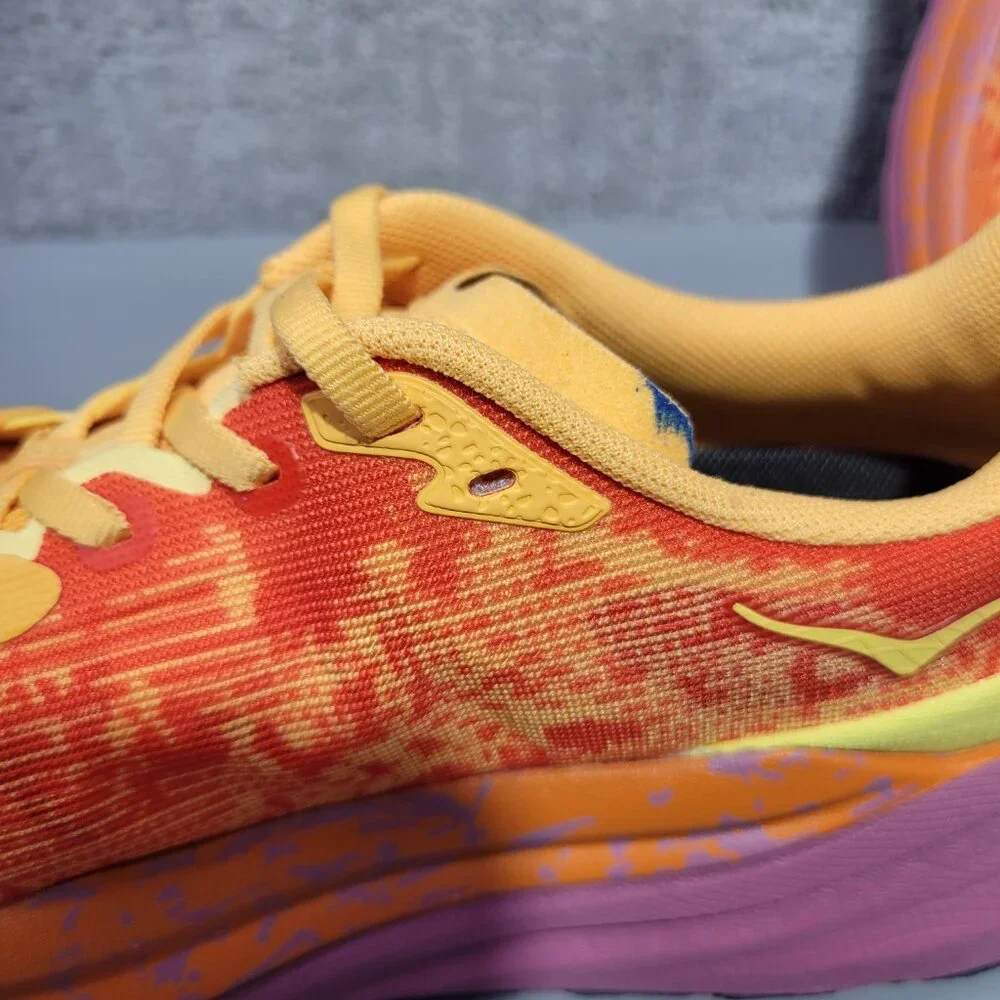 Hoka One One hoka one