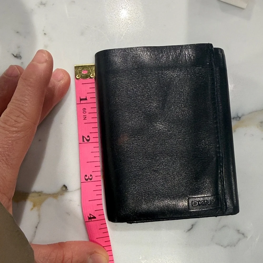 Dkny elegant card