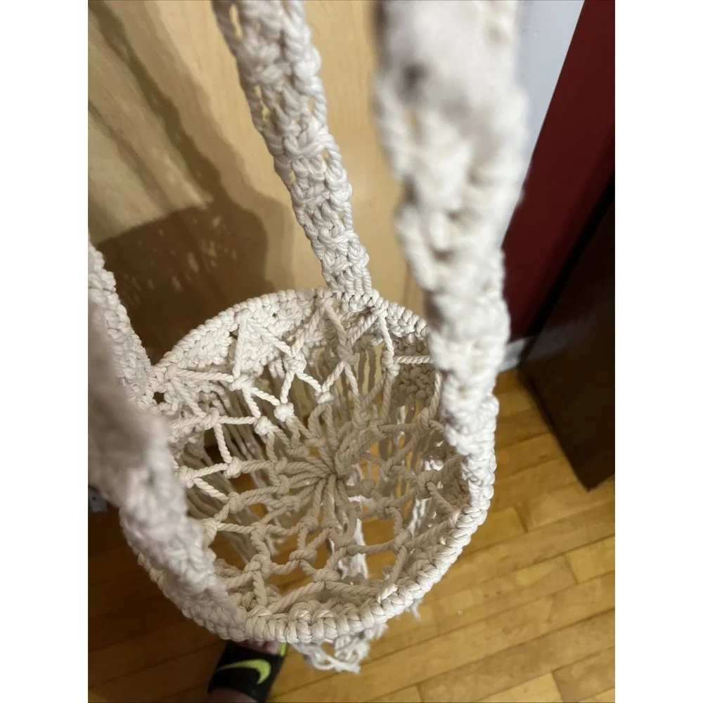 macrame plant hanger