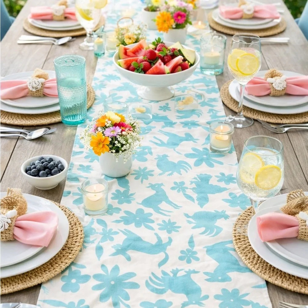 POTTERY BARN farmhouse animal & floral White/Teal Cotton Rectangle Table Runner