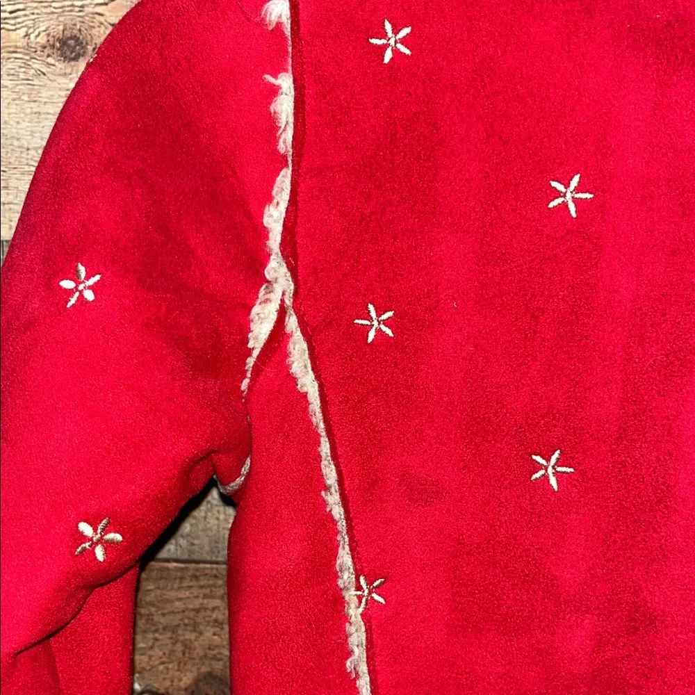 GAP charming red