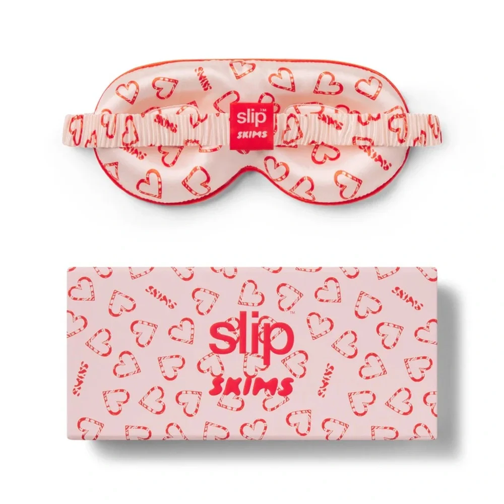 Skip X Skims Contour Sleep Mask, Candy Heart Print - OS