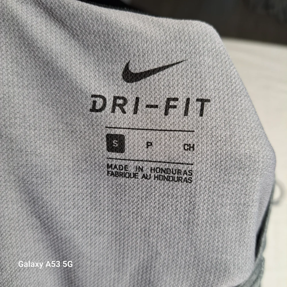 Nike breathable sleek
