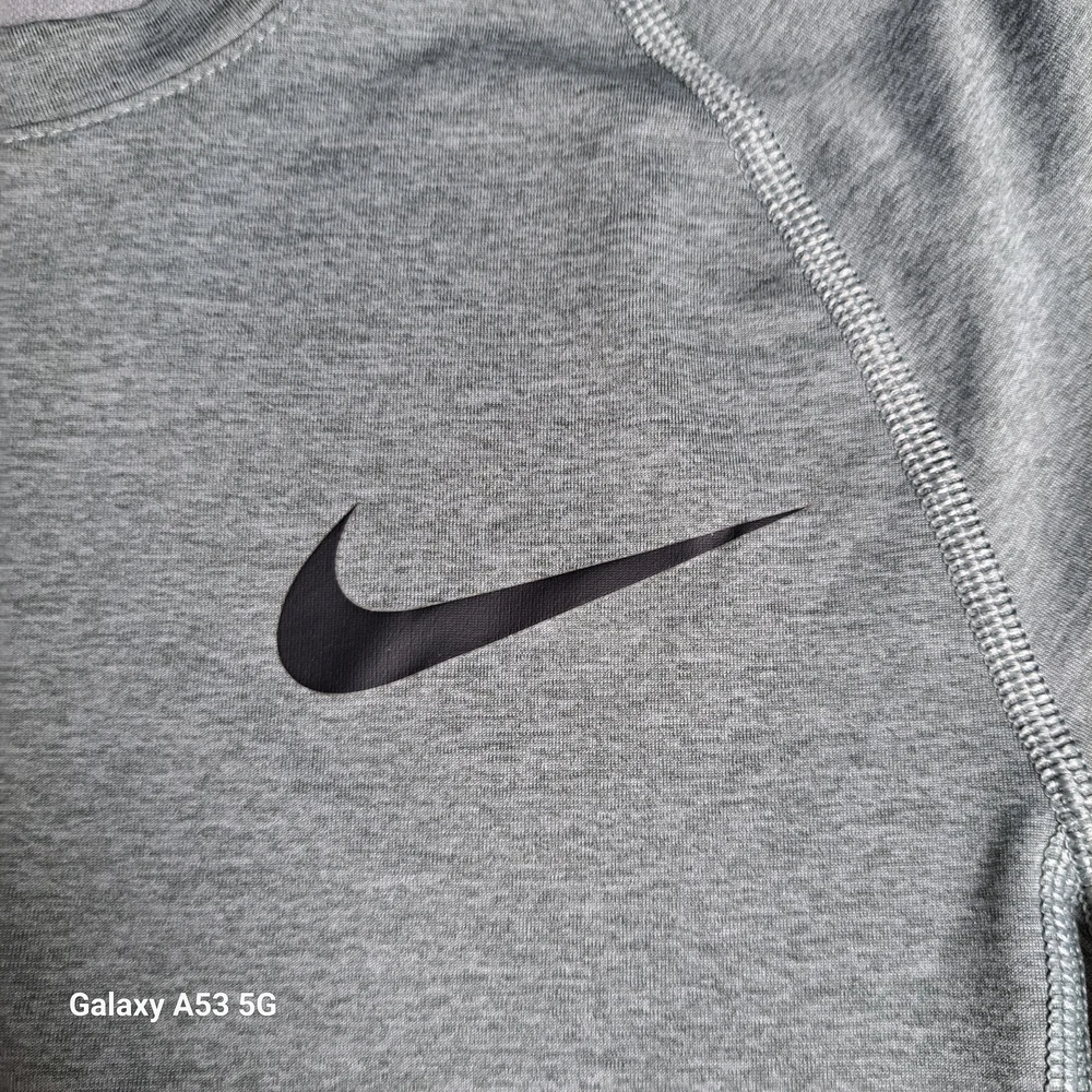 Nike breathable sleek
