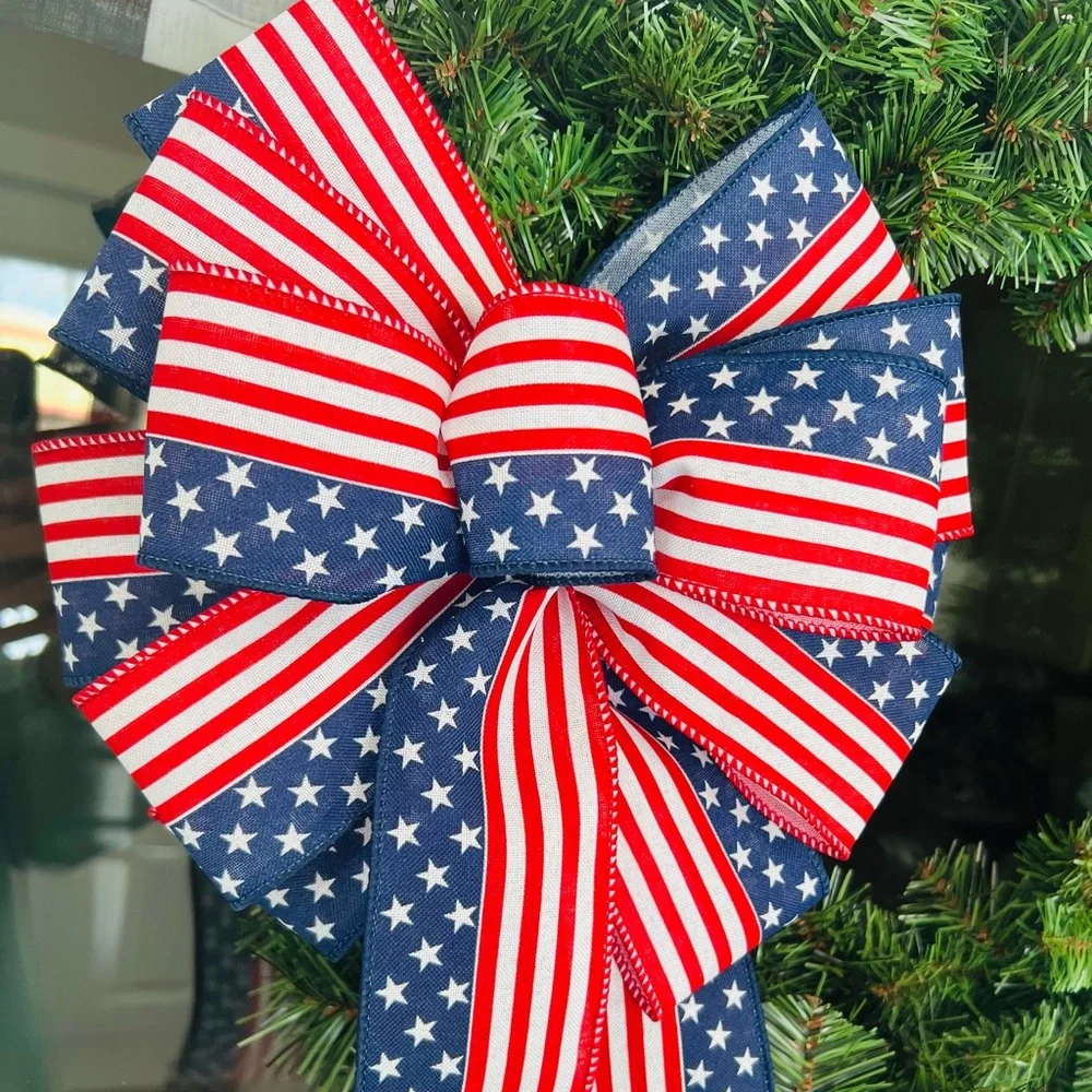 Patriotic Red, White, and Blue Flag Pattern Bow