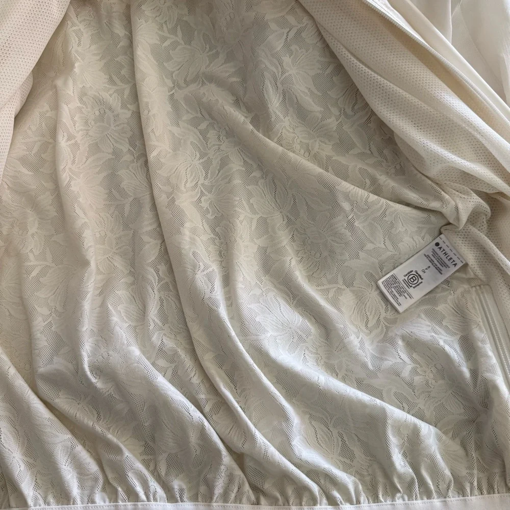Athleta sightseer lace