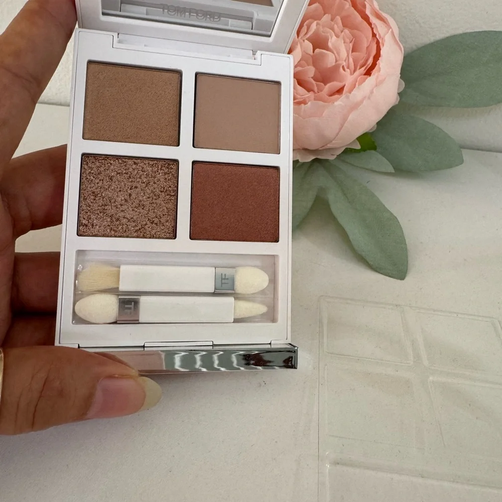 Tom Ford Eyeshadow Quad - COLOR 01 NAKED PINK
