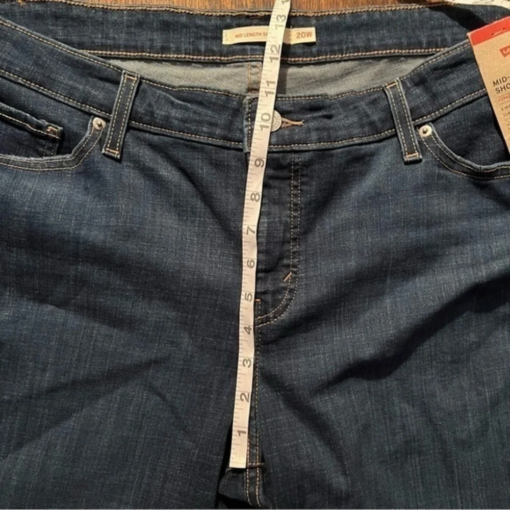 Levis size 20
