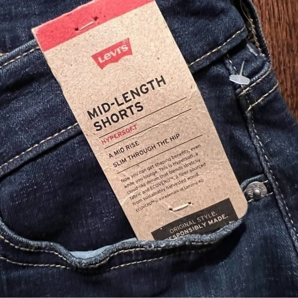 Levis size 20