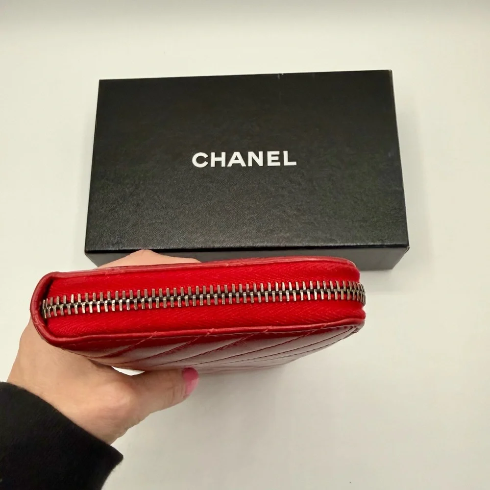 CHANEL timeless classique