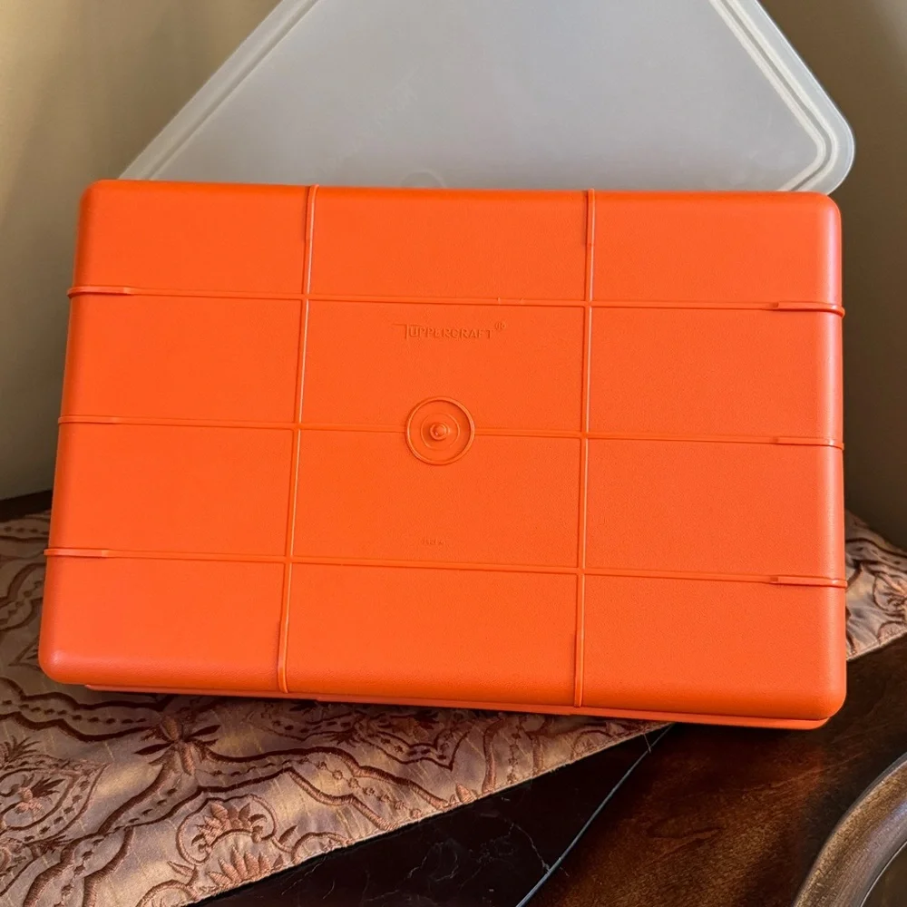 Tupperware bright orange