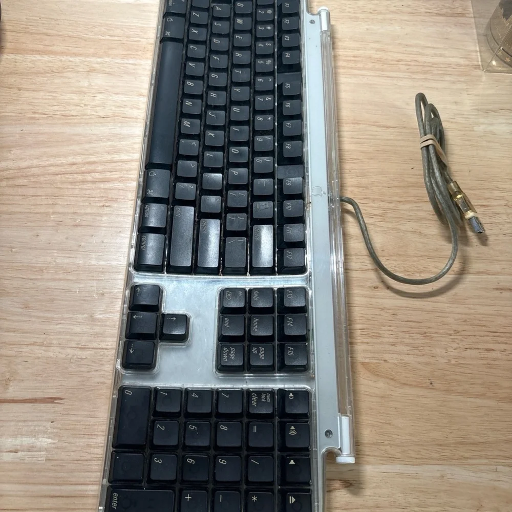 Apple Macintosh M7803 Wired Pro Keyboard Fully Tested Works Perfect!