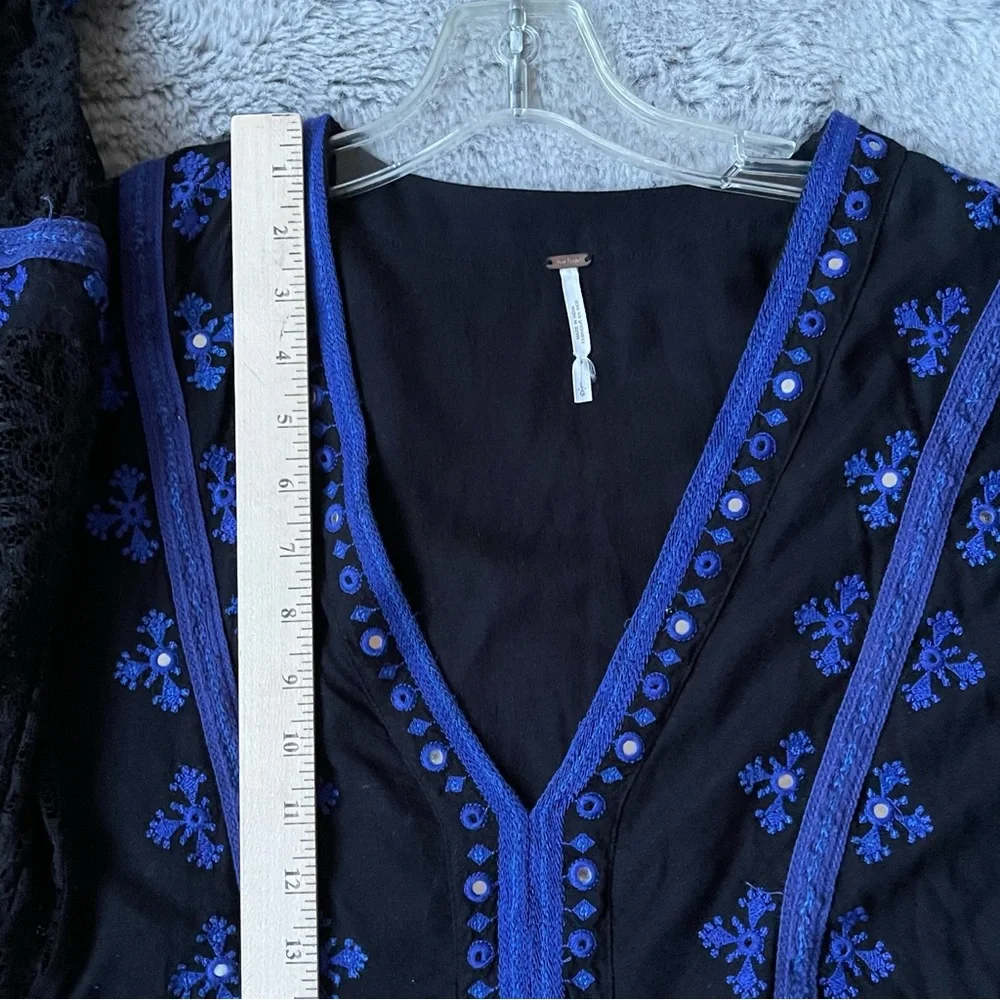 FREE PEOPLE Boogie All Night Peasant Blouse Embroidered Mirror Lace Size Large