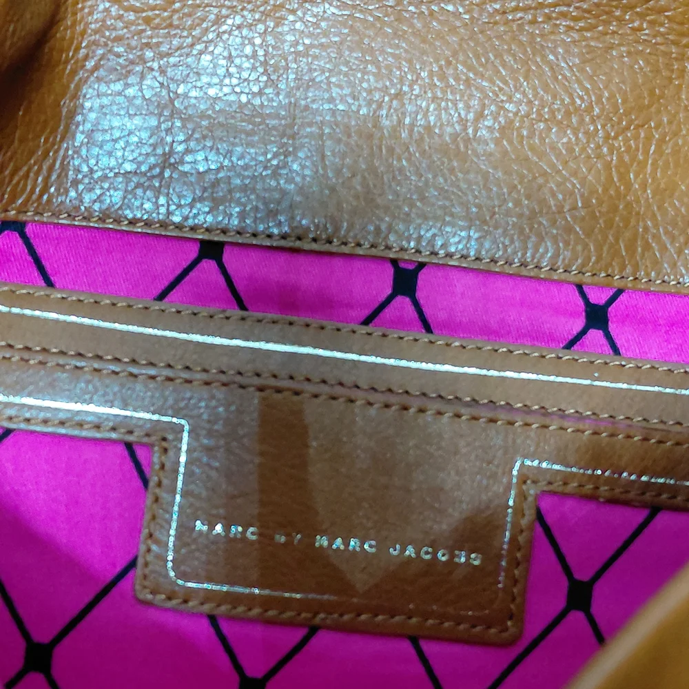 Marc By Marc Jacobs elegant leather