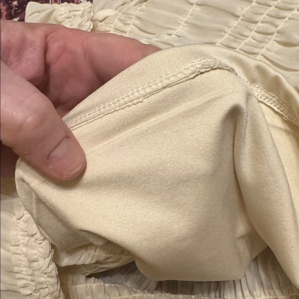 Abercrombie & Fitch soft cream