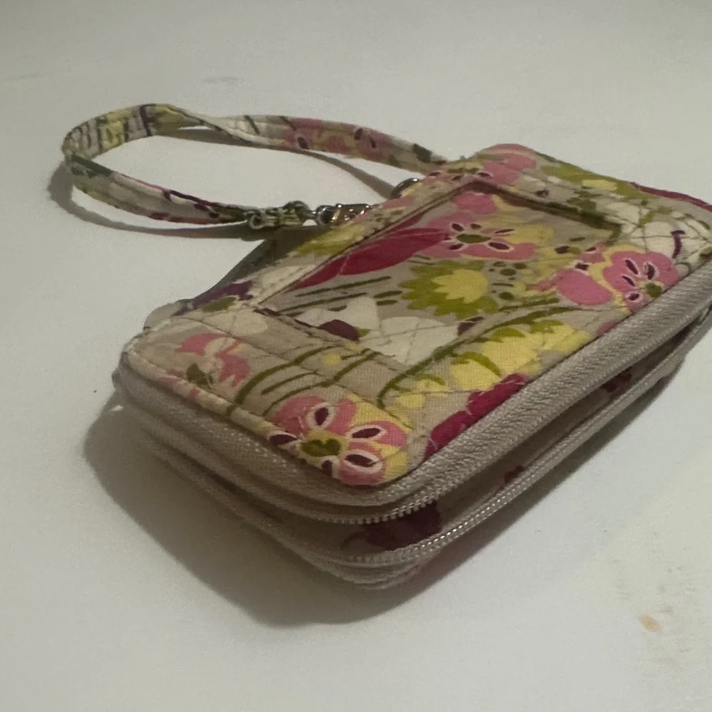 Vera Bradley stylish floral