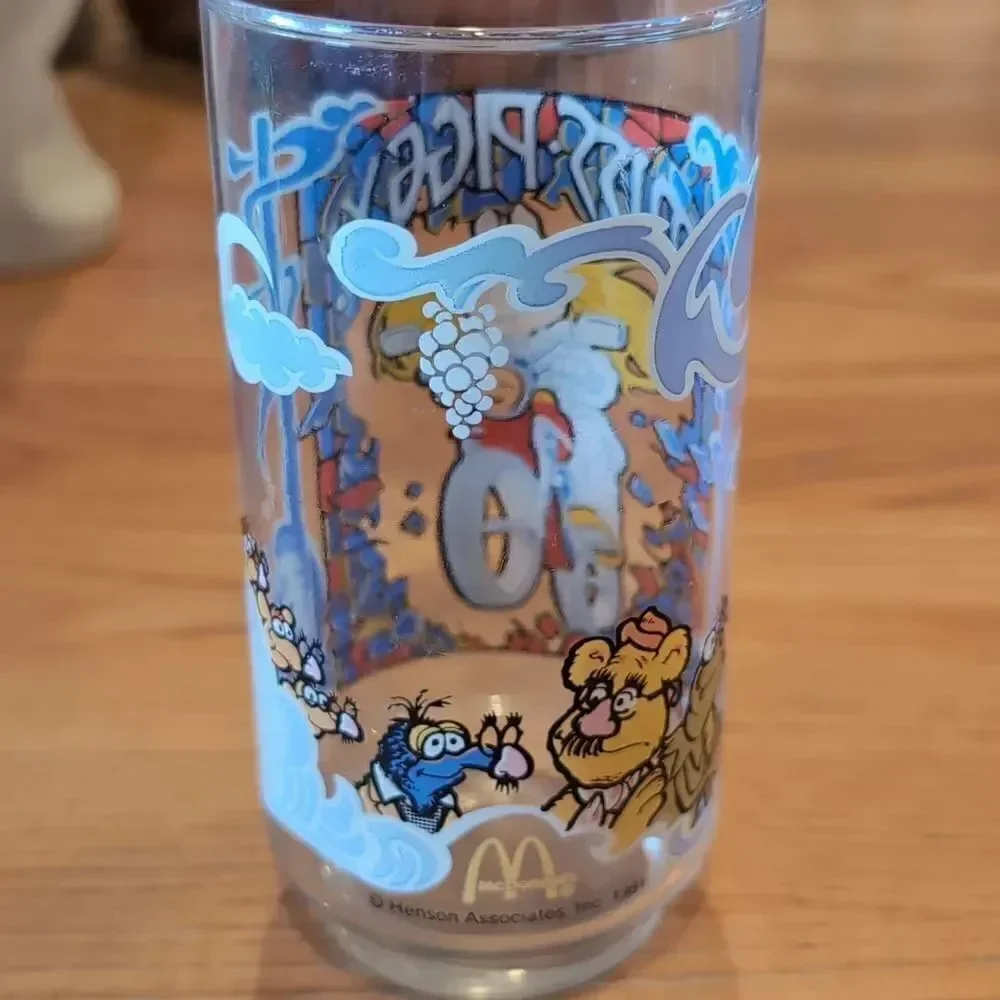 The Great Muppet Caper Miss Piggy Motorcycle 12oz Glass 1981 Vintage McDonalds