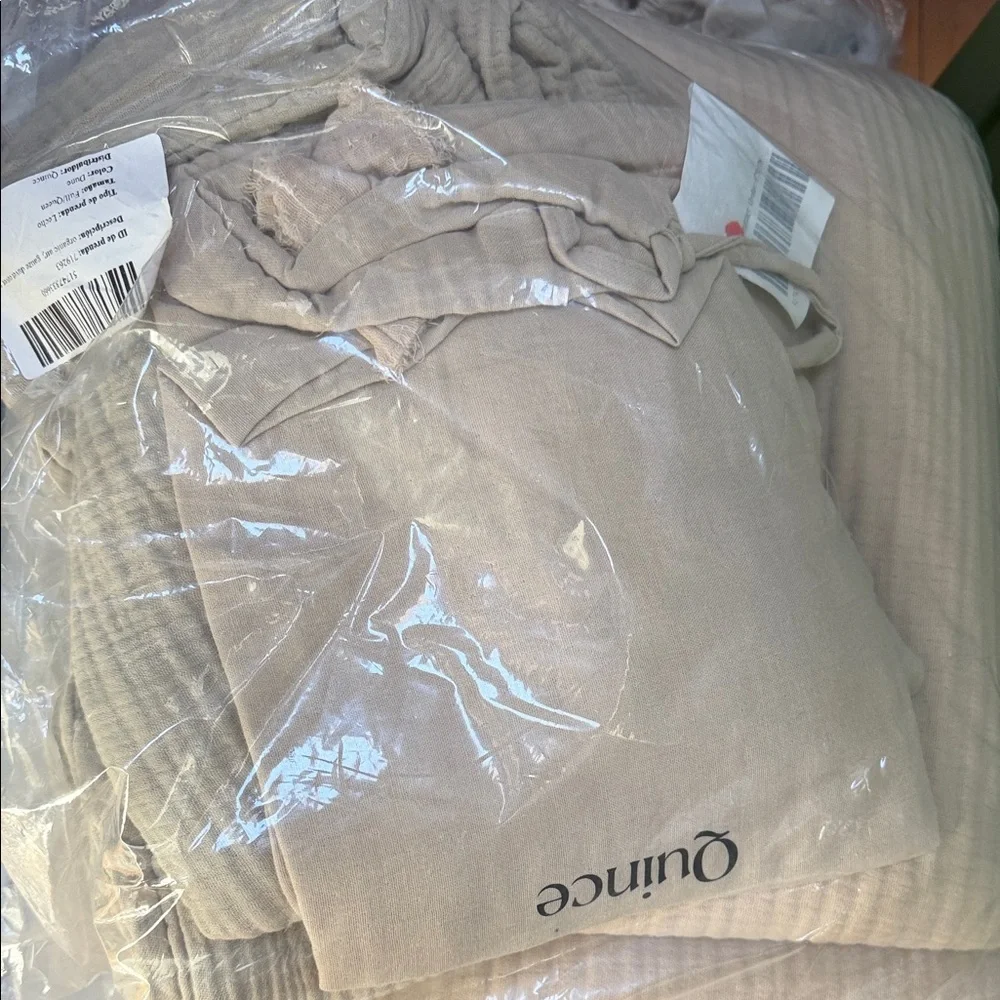 Quince light breathable