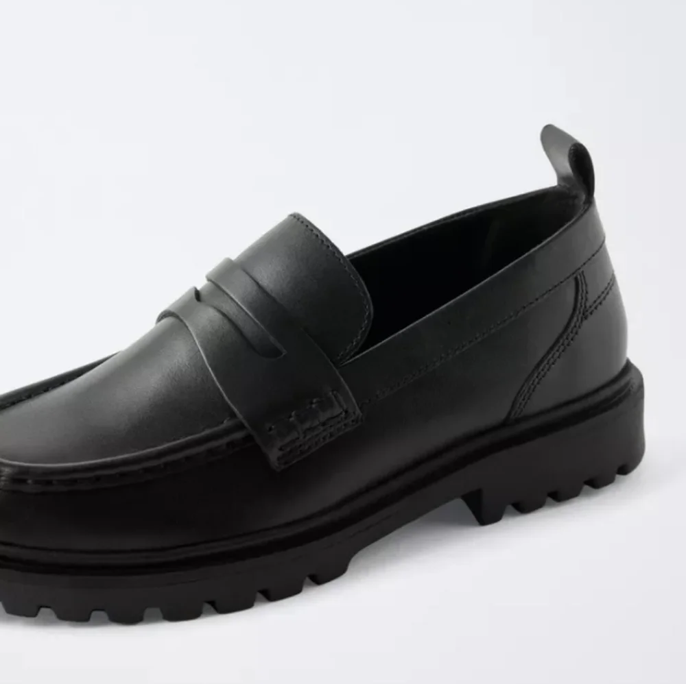 Zara step out