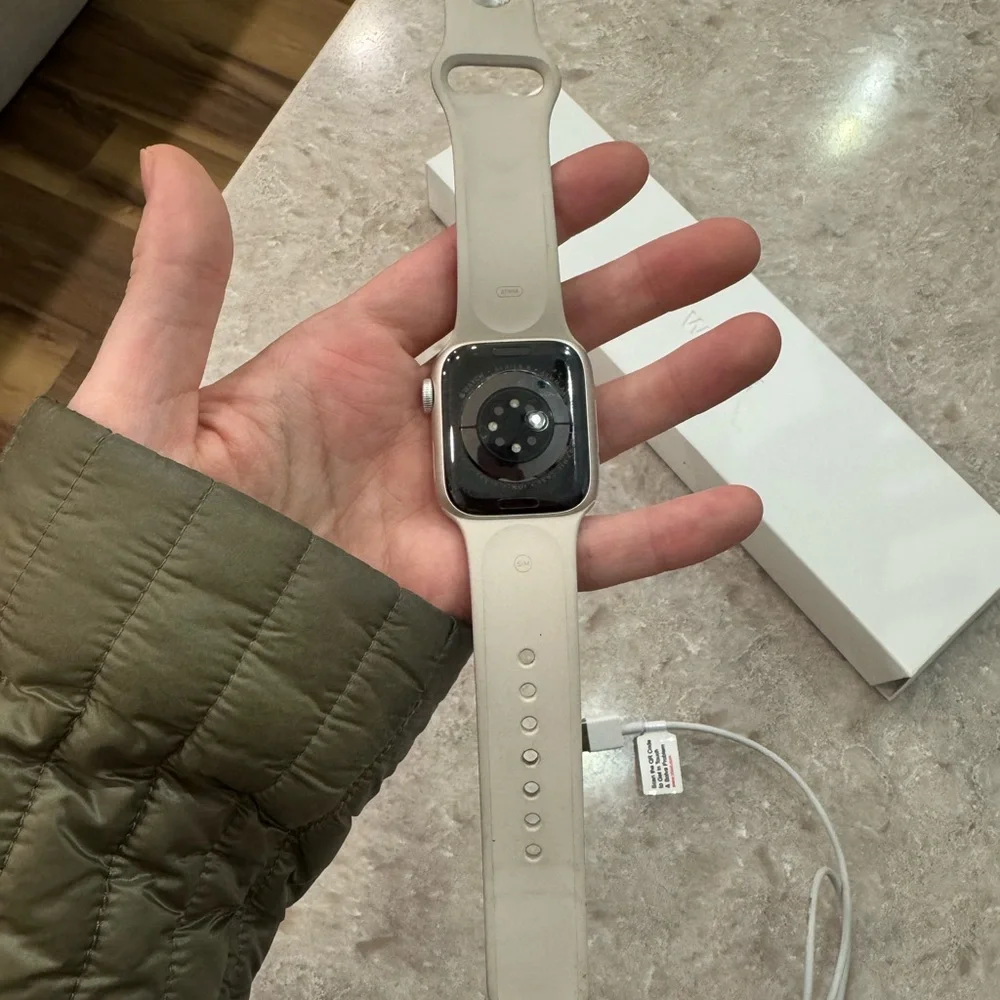 Apple elegant smartwatch