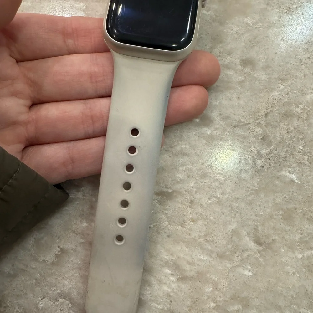 Apple elegant smartwatch