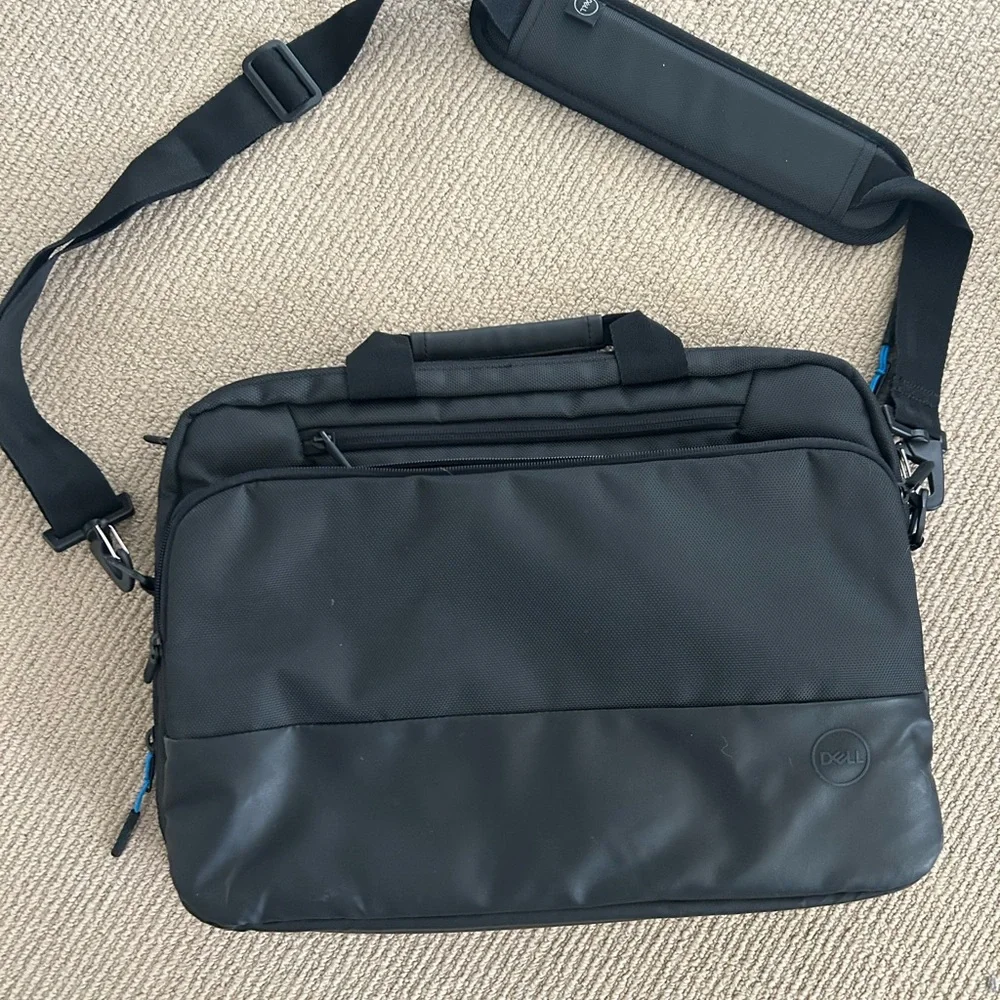 Dell Pro Briefcase / Laptop Bag in Black Like New Holds Multiple Devices