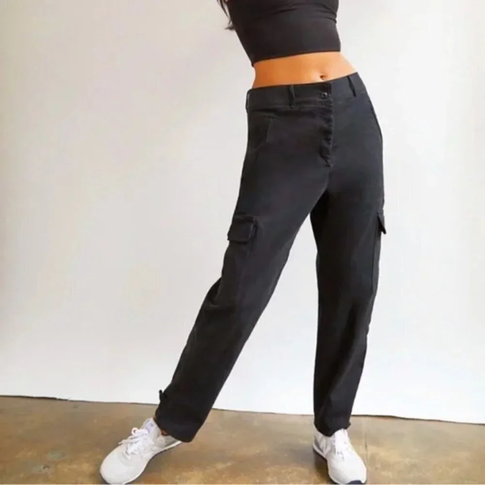 Aritzia Wilfred Free Modern Cargo Pant Black Denim