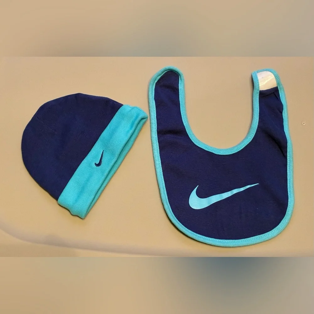 Nike Navy and Aqua Baby Bib and Beanie Set
