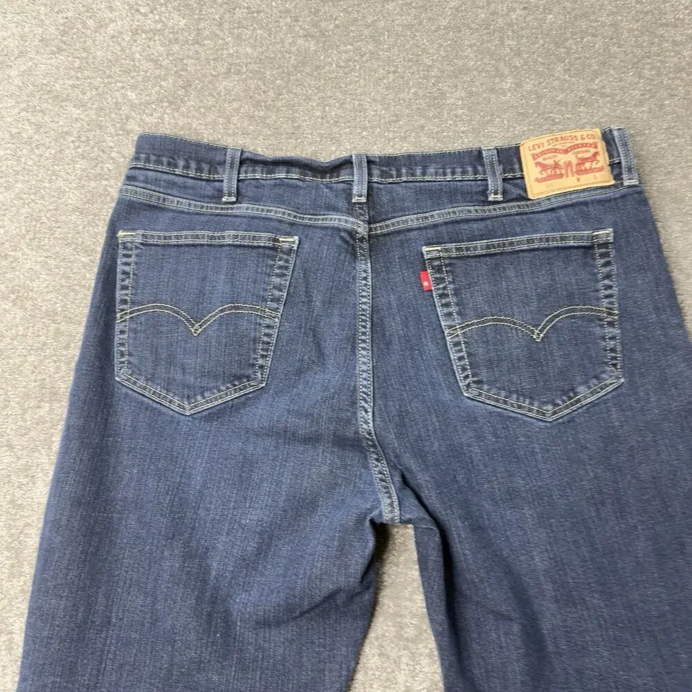 Levis tapered casual