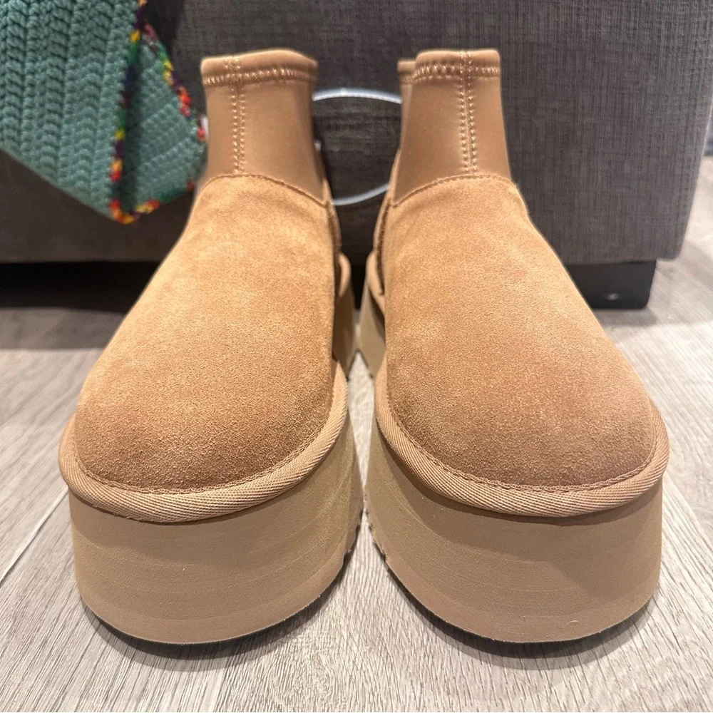 UGG classic mini