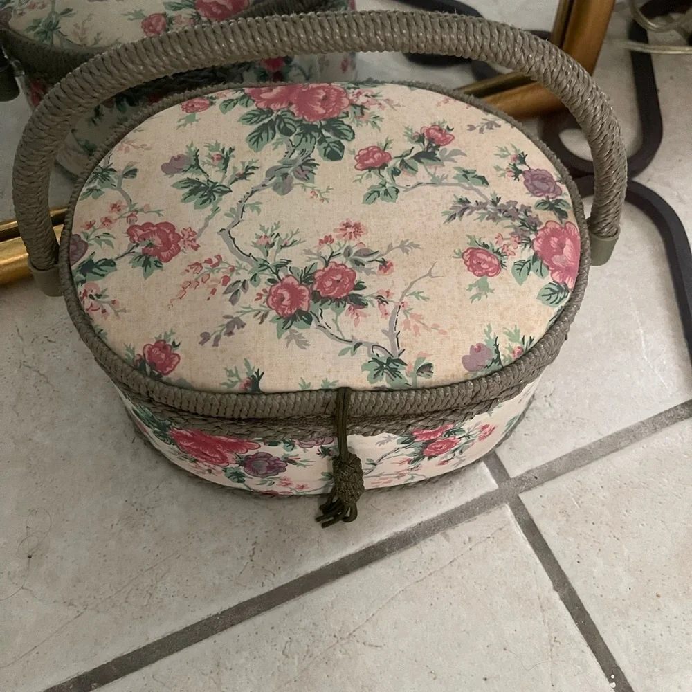 Vintage sewing azar