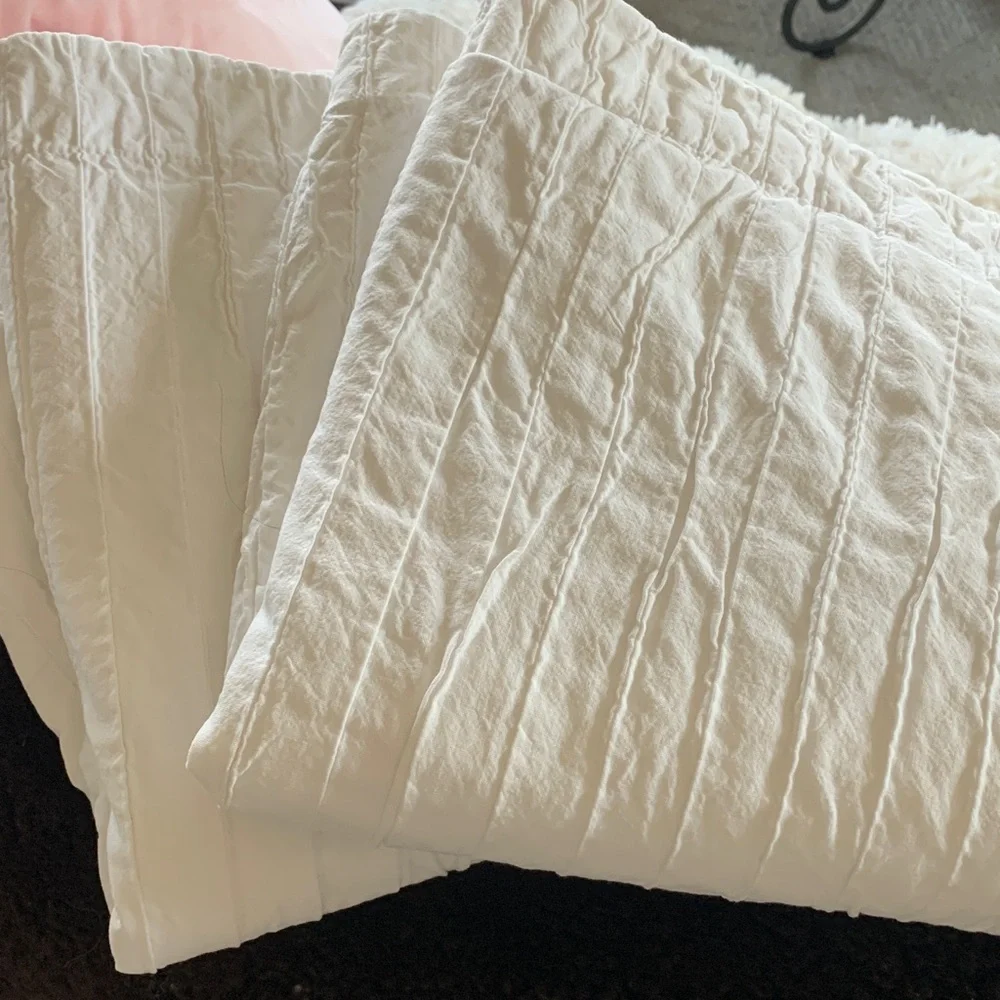 Crate&Barrel no stains