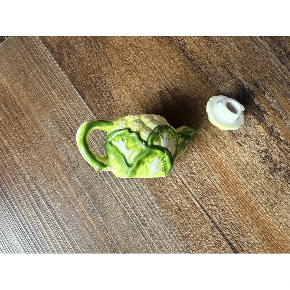 N/A charming miniature