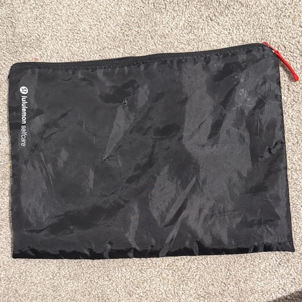 lululemon athletica sleek black