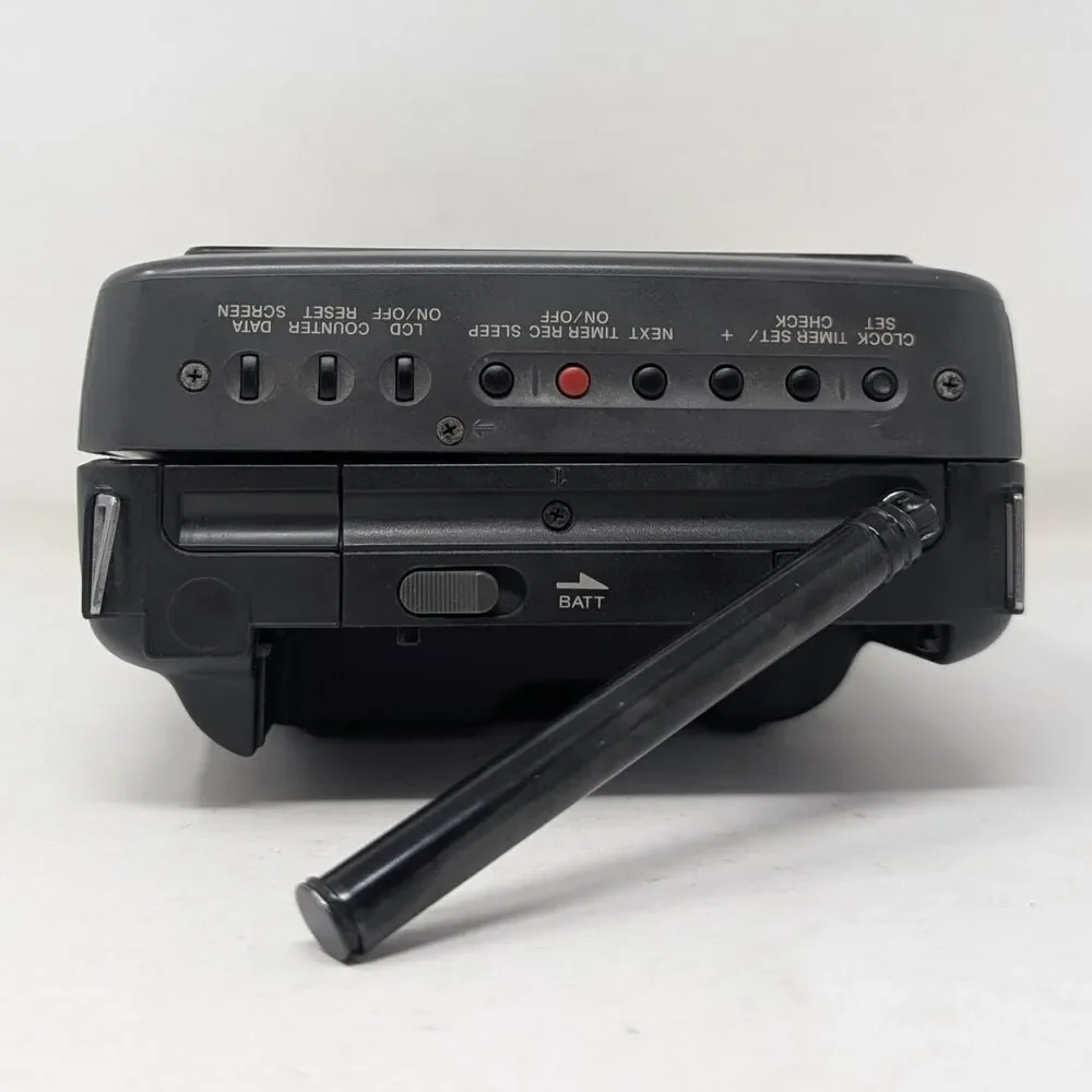 Sony GV-200 Handheld Video Walkman TV Recorder Color LCD Video8 For Parts Repair