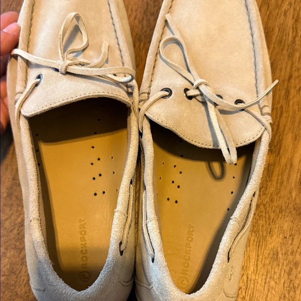 Rockport Men's Light Beige Suede Driving Moccasin Shoe