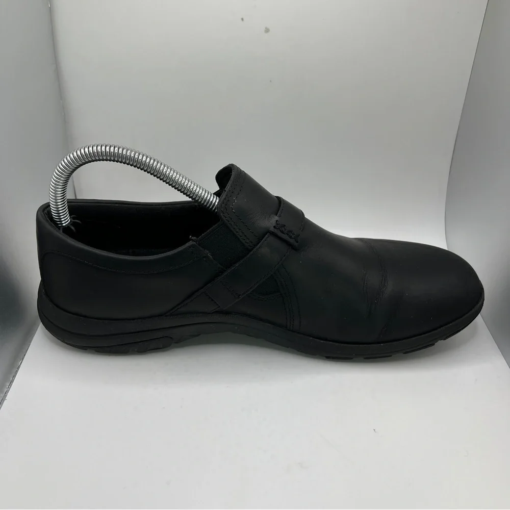Merrell women’s black