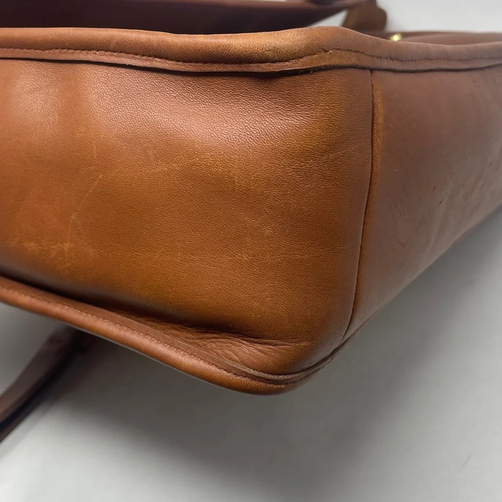 Coach slip 16