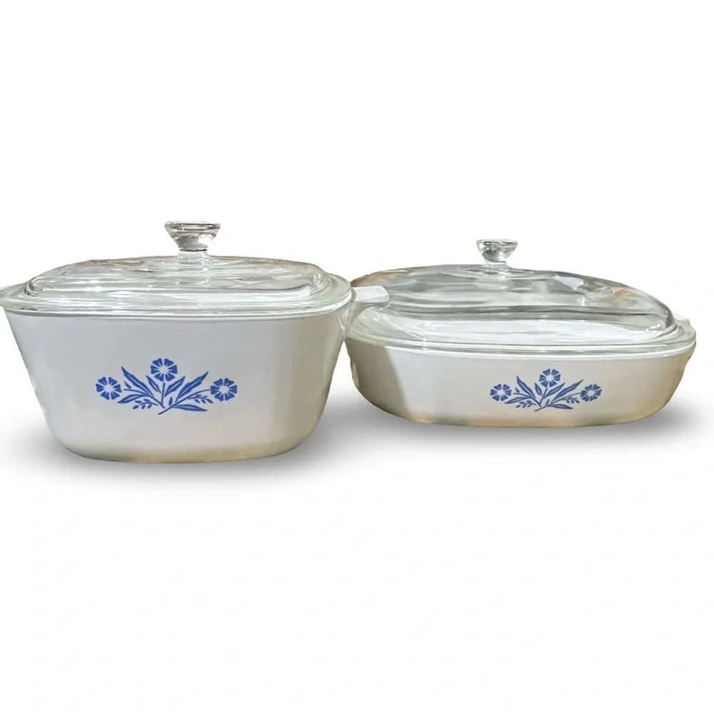 Vintage Corningware Casserole Dish Set with Lids (1.75 Qt and 2.5 Qt)