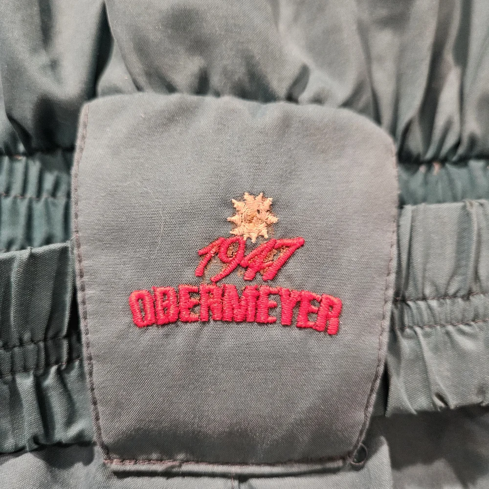 Obermeyer zippers suitfeaturing this