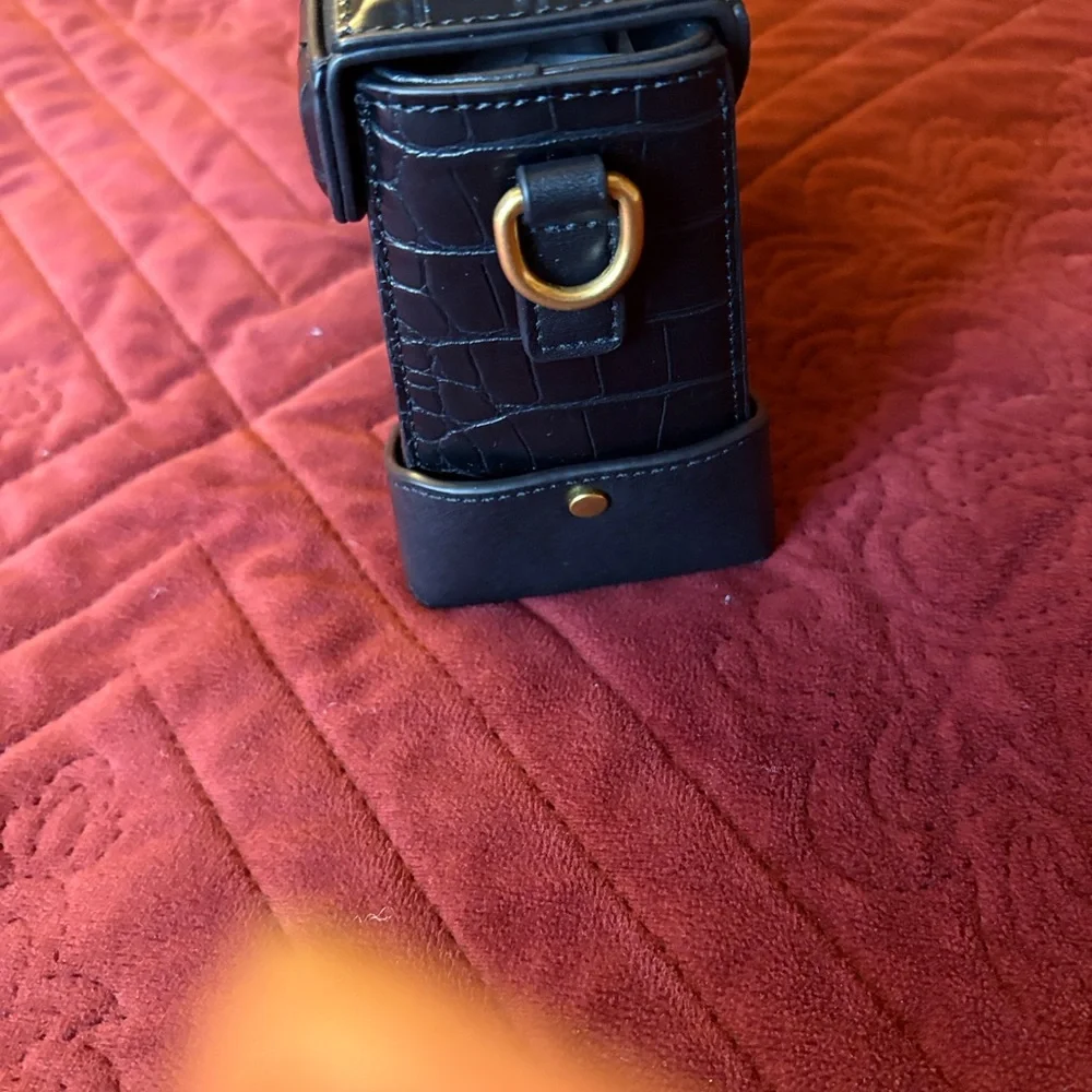 Louis Daisy elevate briefcase