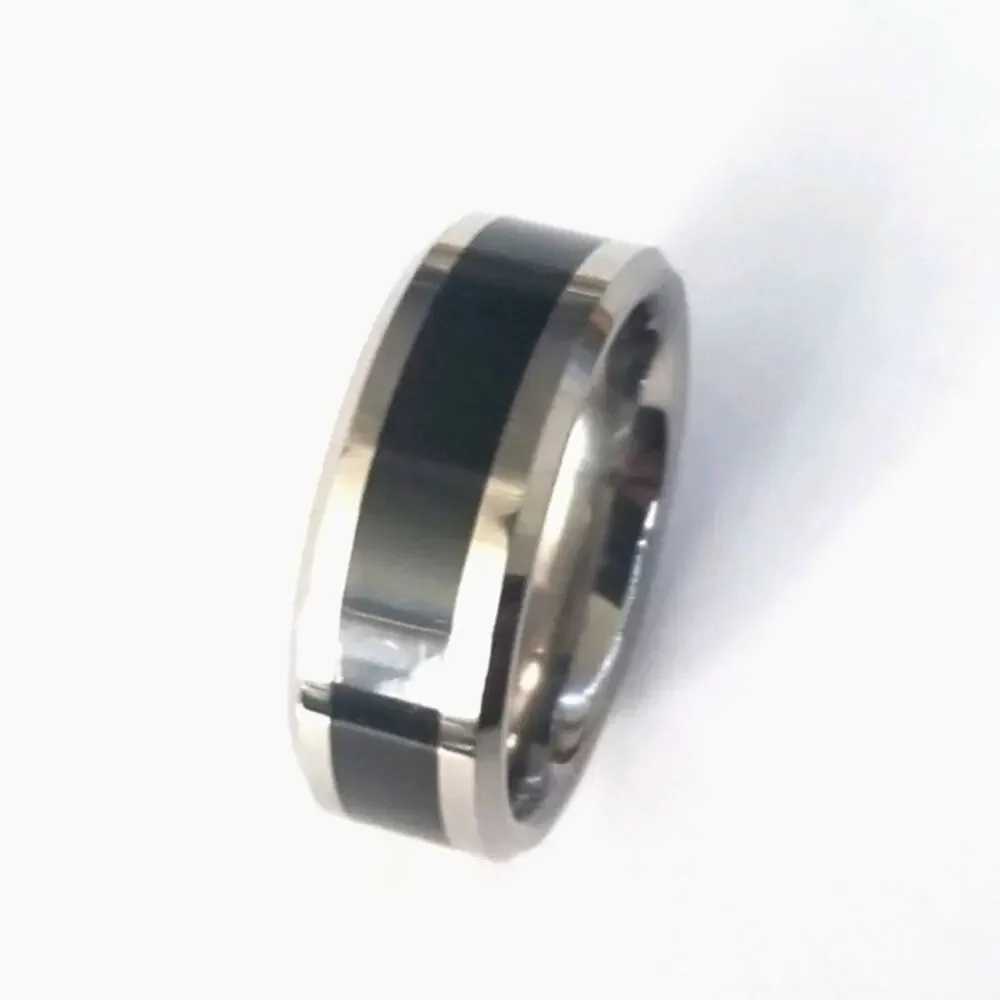 Spikes tungsten carbide