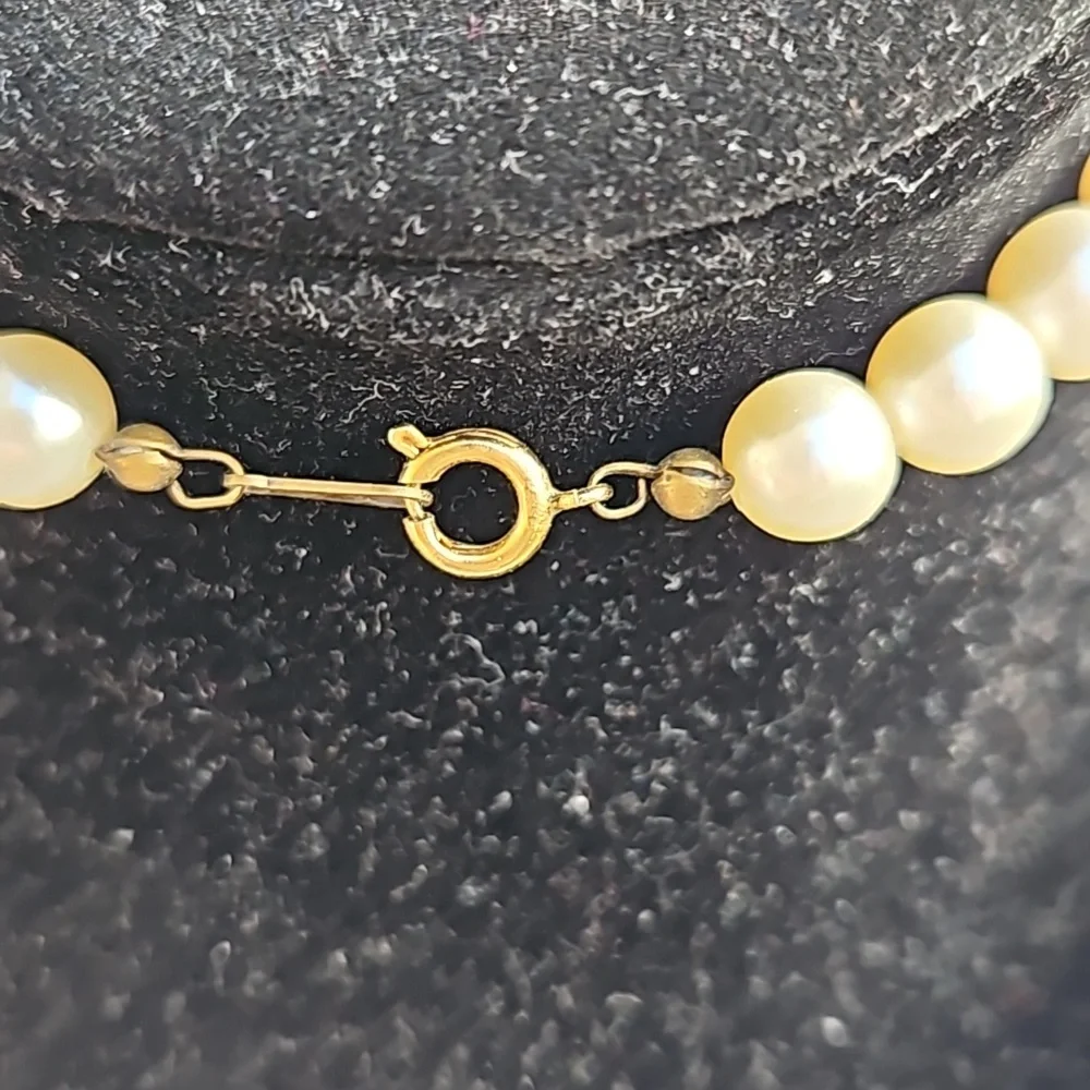N/A faux pearl