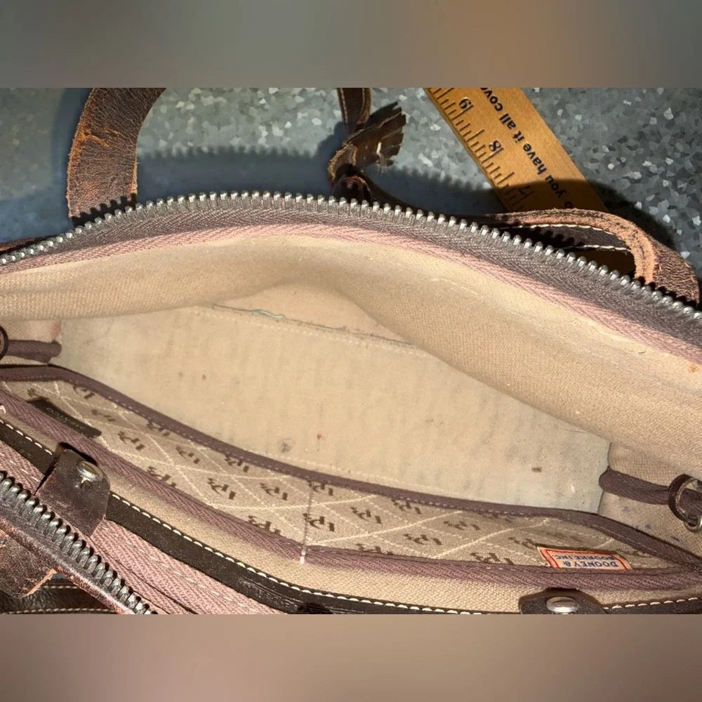 Dooney & Bourke width good black