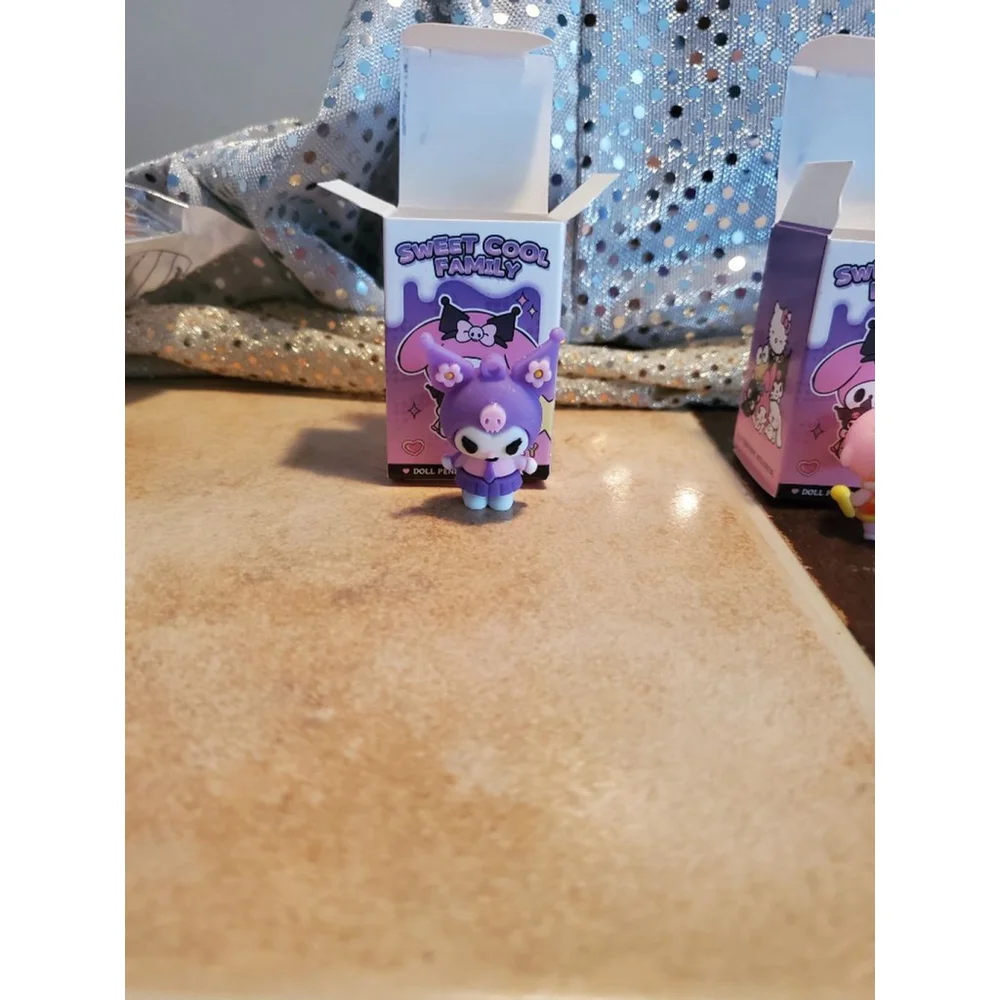 Official Sanrio Sweet Cool Family Doll Pendant keychain Blind Box.