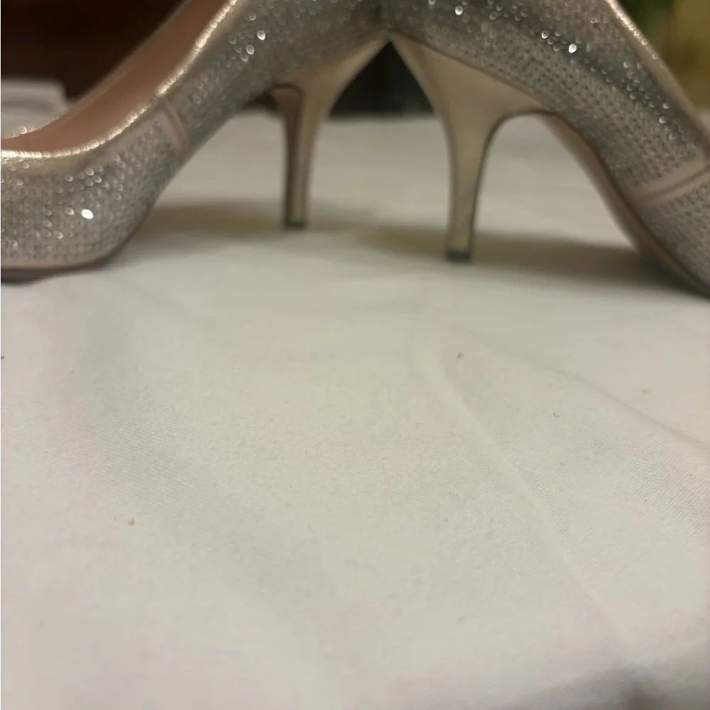 INC International Concepts elegant silver