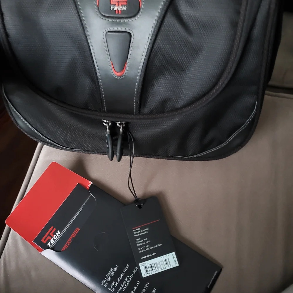Tumi design accents