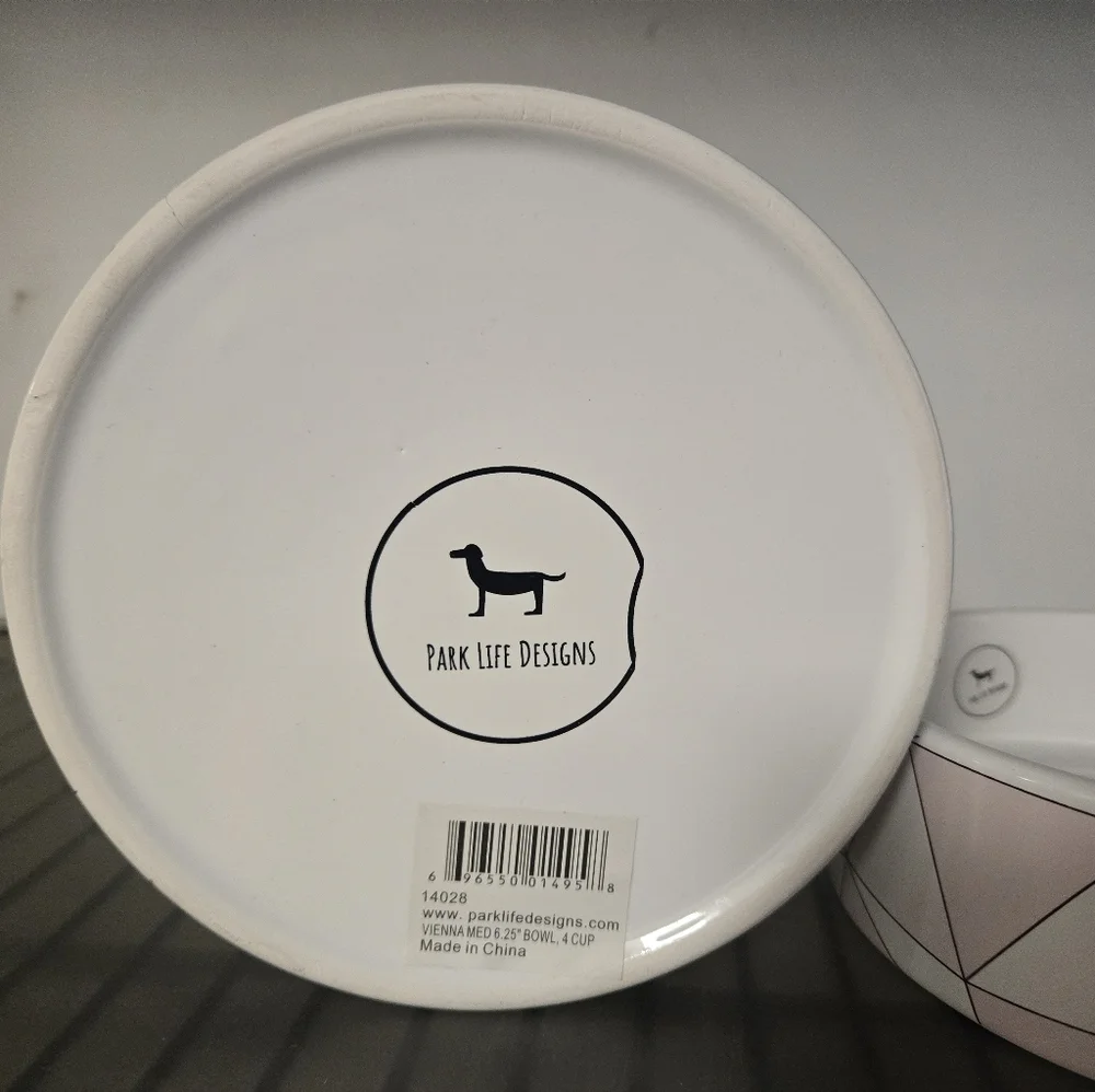 Pet Life this white