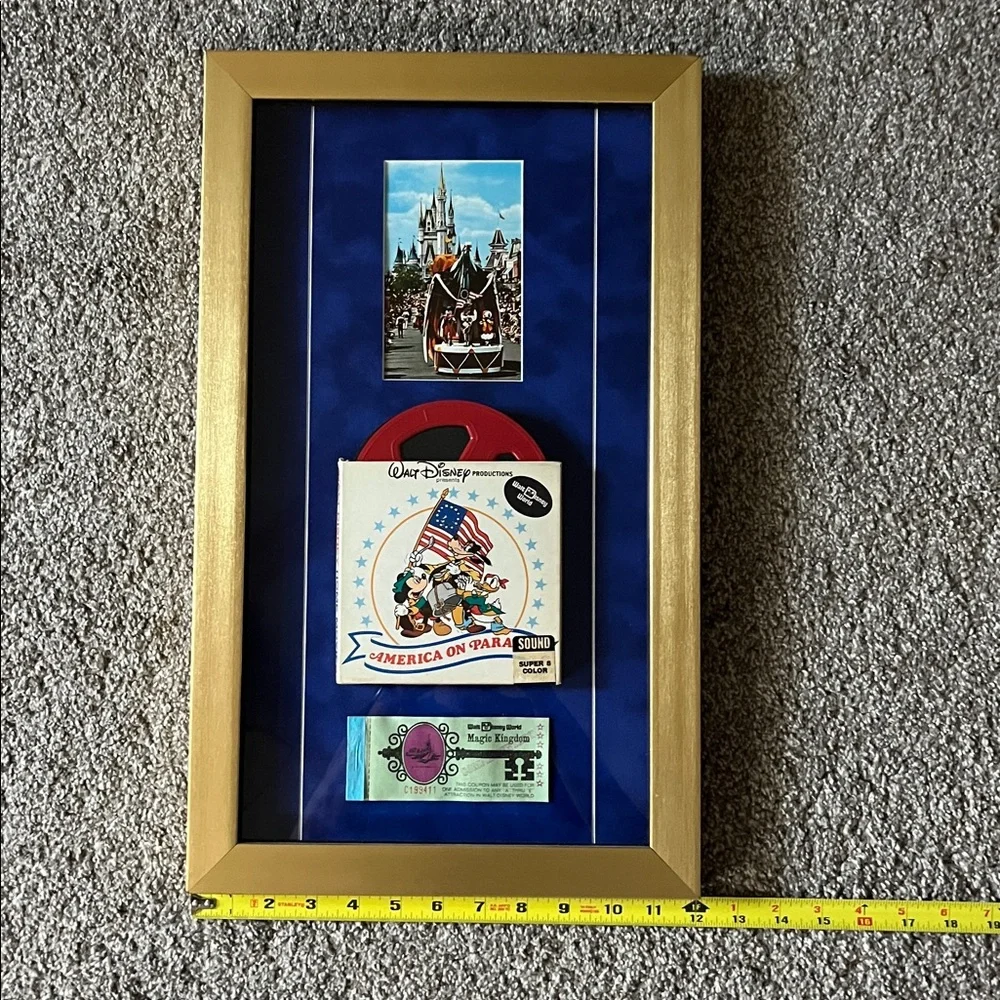Disney excellent postcard